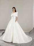 WEDDING DRESSES Pronovias Amias 2025