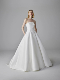 WEDDING DRESSES Pronovias Galen 2025