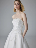 WEDDING DRESSES Pronovias Galen 2025