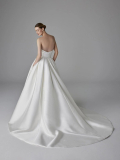 WEDDING DRESSES Pronovias Solene 2025