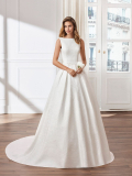 WEDDING DRESSES Luna Novias Voz 2023