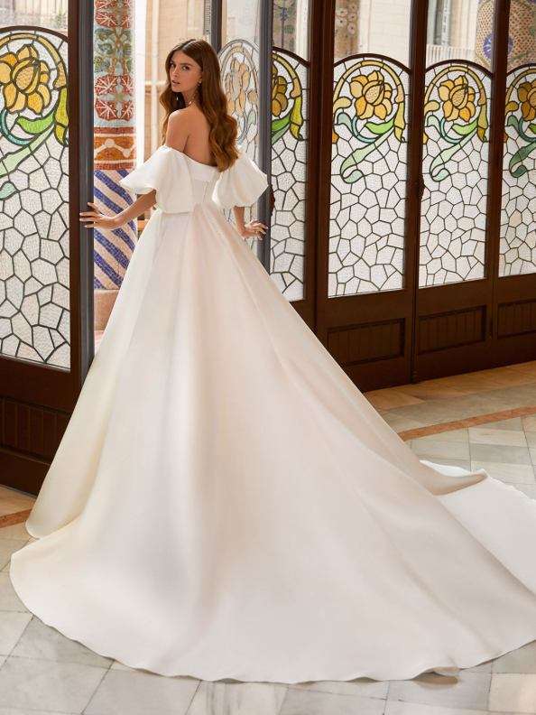 Wedding dress Rosa Clará Luna Novias Tulsa 2023 | NUANCE